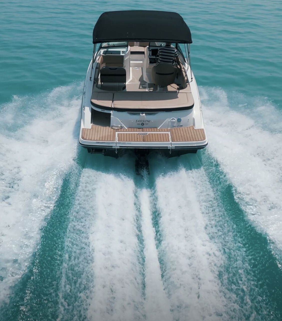 Bateau sur un lac alpin