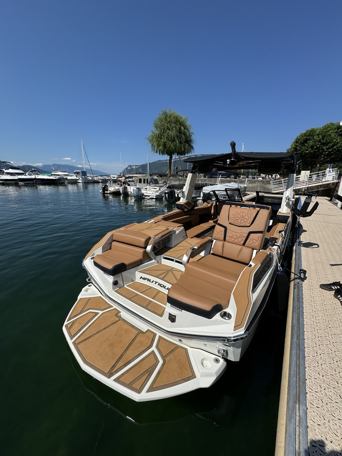 Navigation sur lac alpin